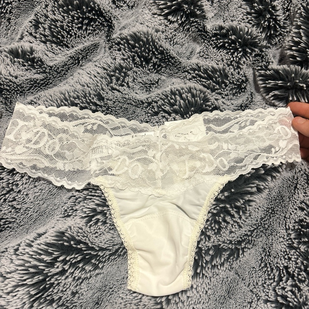 Hanky Panky Womens Marshmallow White I Do Low Rise Thong One Size NWT